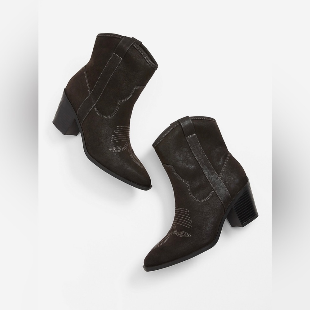 Maurice’s  Diana Western Ankle Boot Size 8